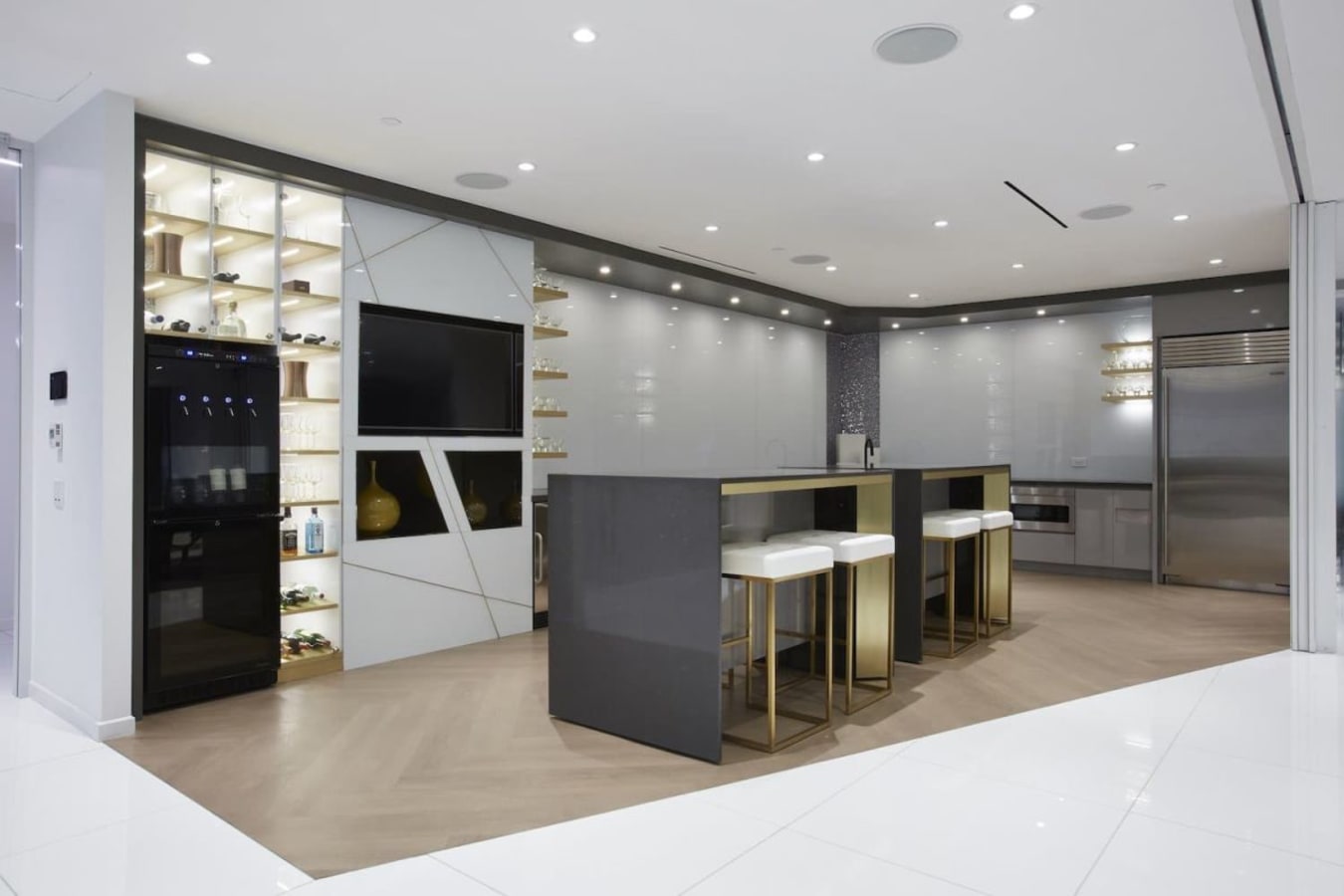 Image 1 of 1185 6th Avenue, New York
