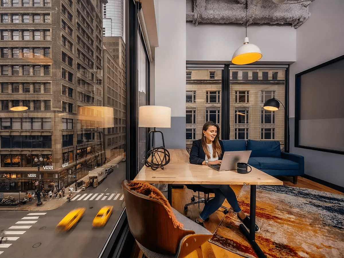Image 3 of 100 South State Street, Chicago