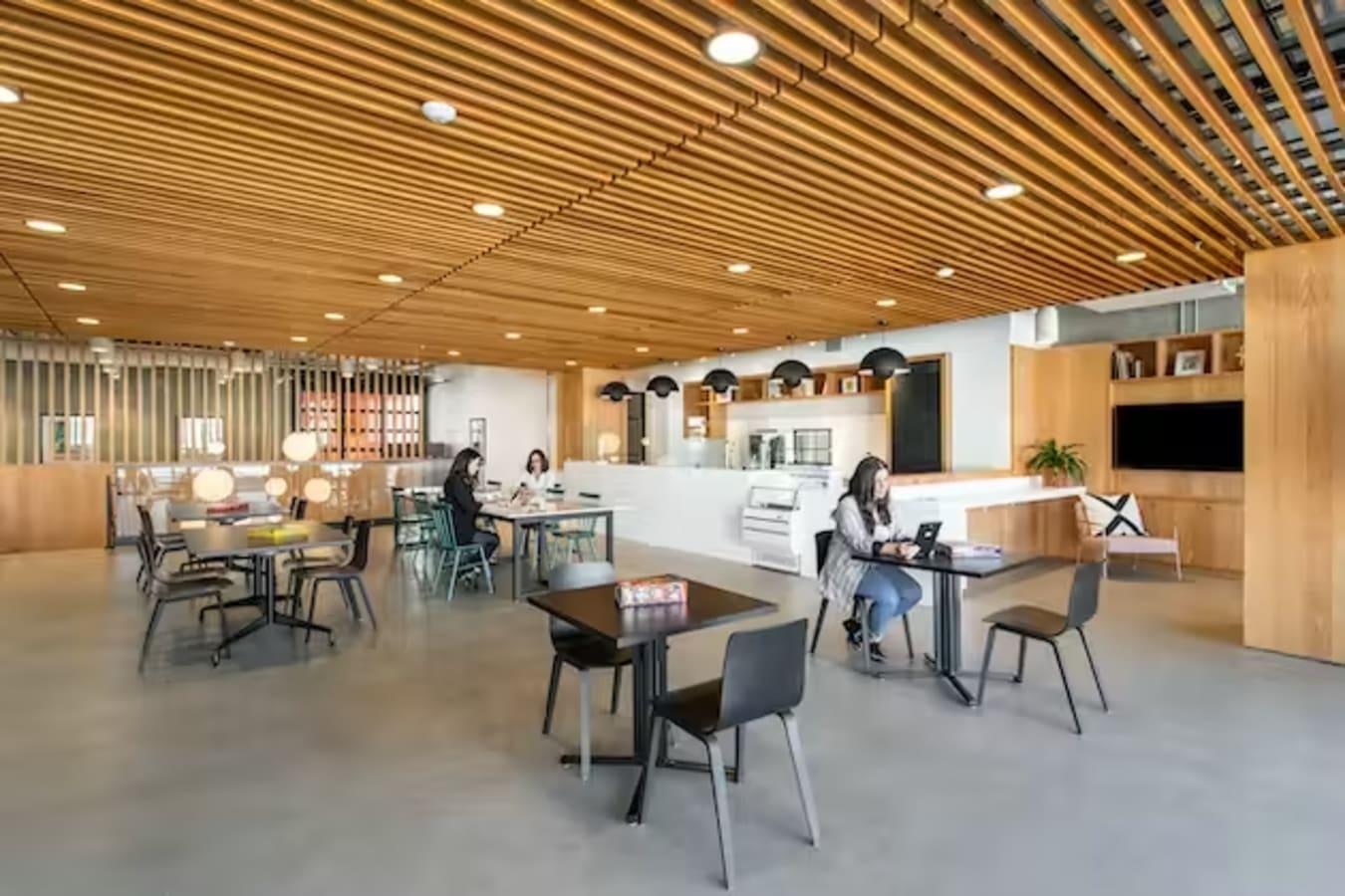 Image 4 of 845 15th Street, San Diego