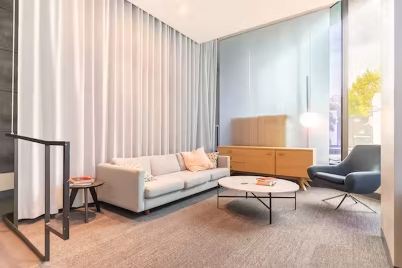 Image 2 of 1800 Vine Street, Los Angeles