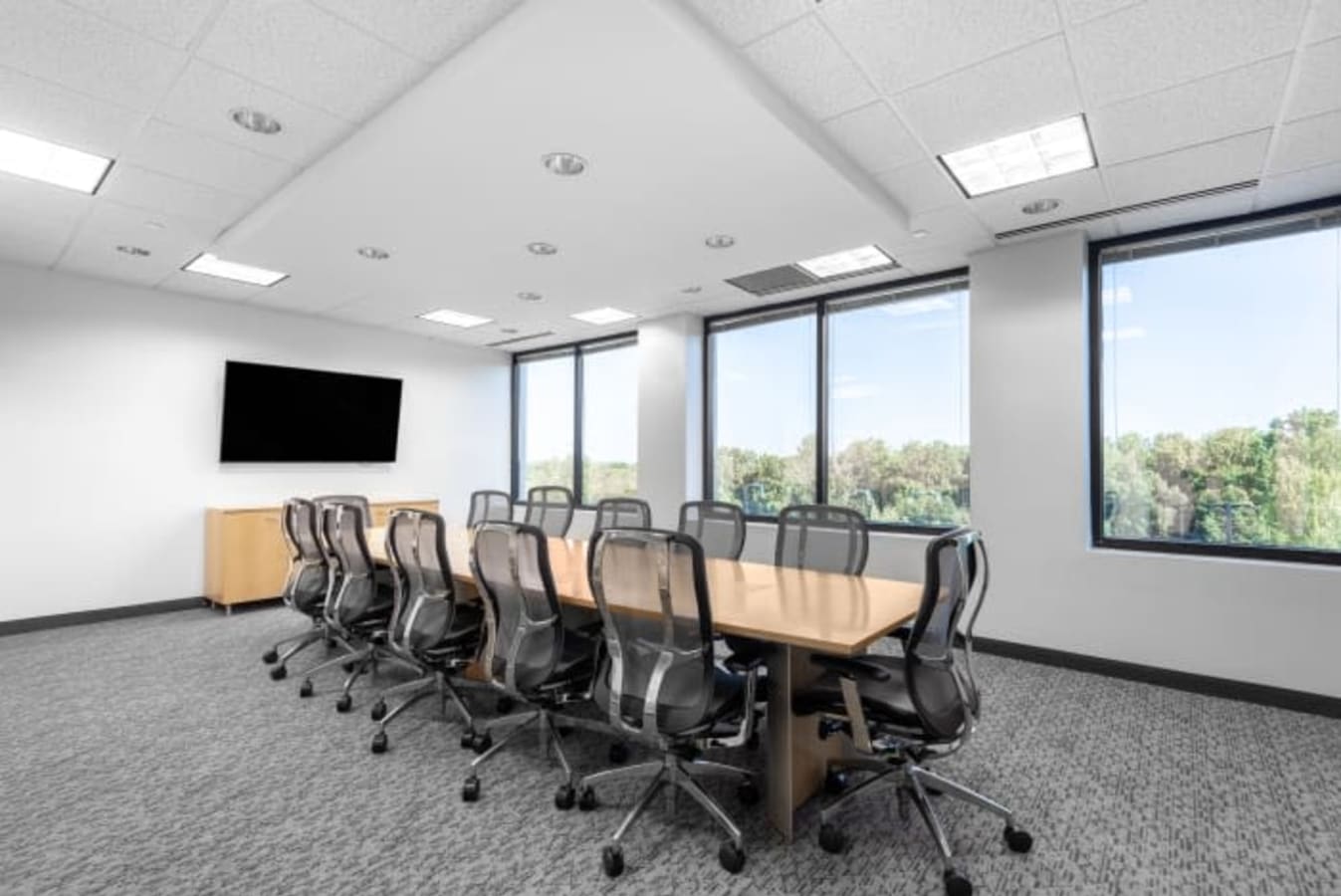 Image 4 of 301 McCullough Drive, Charlotte
