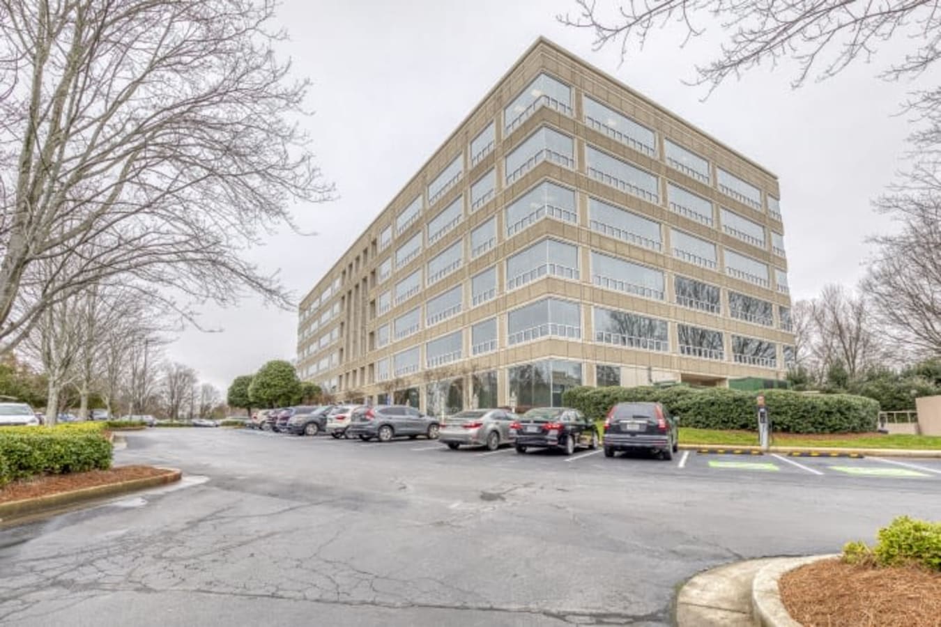 Image 1 of 2475 Northwinds Pkwy, Alpharetta