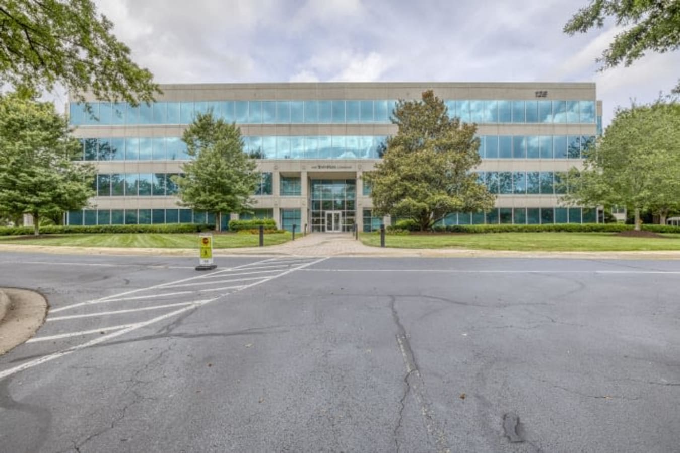 Image 7 of 125 TownPark Drive, Kennesaw