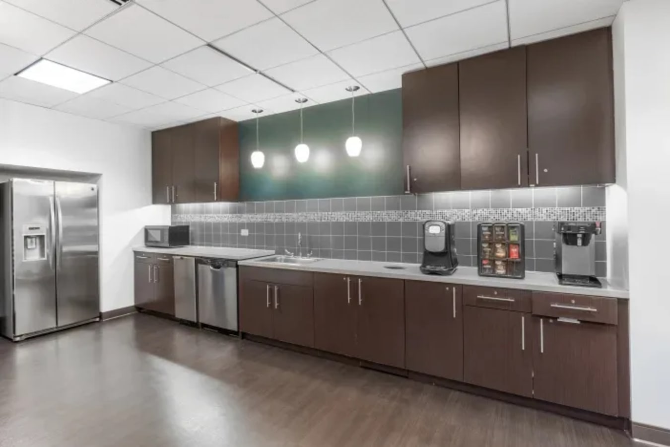 Image 7 of 1600 Golf Road, Rolling Meadows