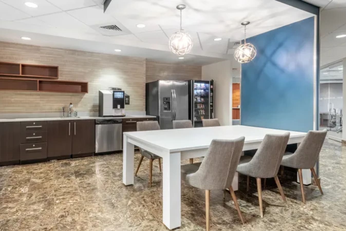 Image 7 of 999 18th Street, Denver