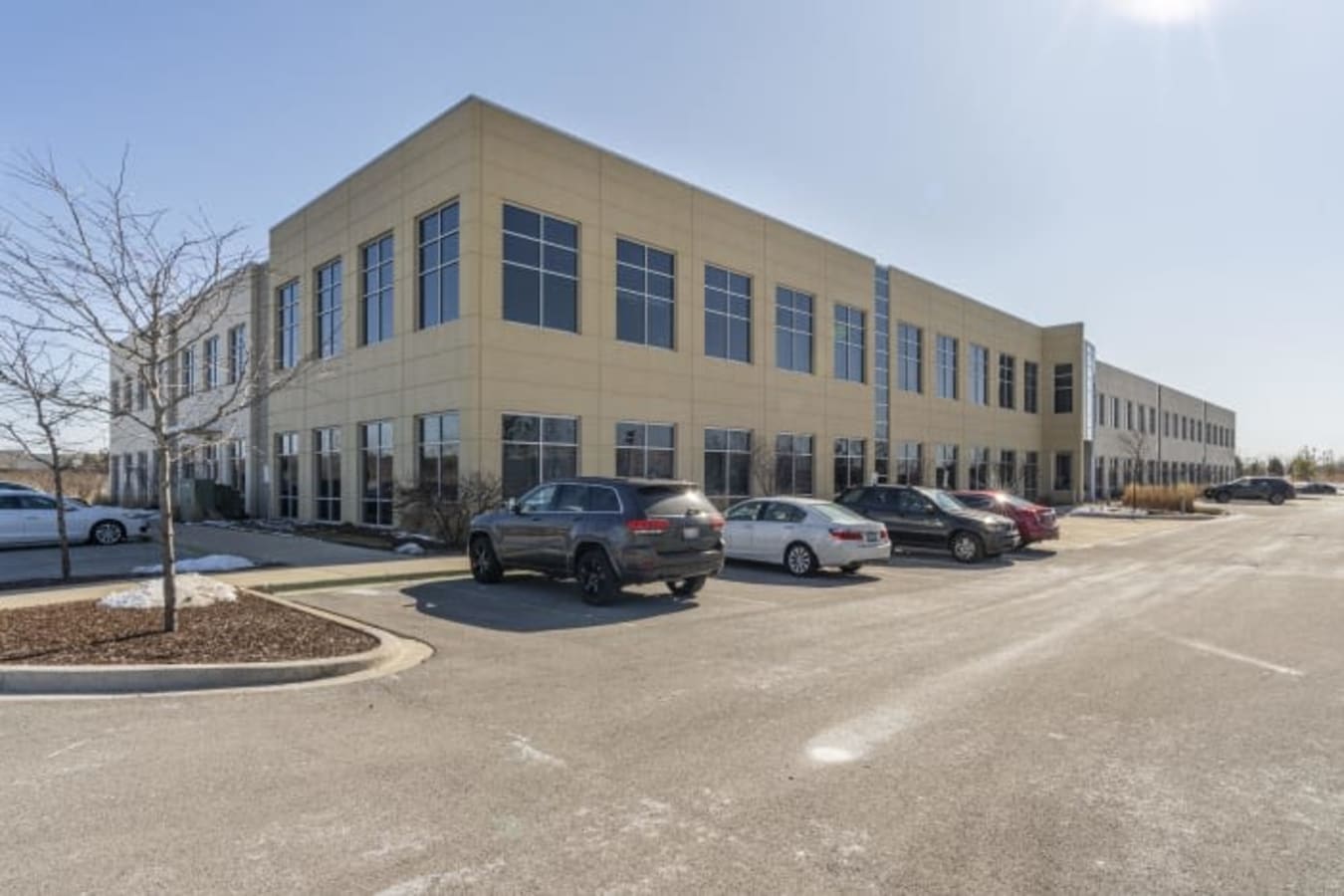 Image 2 of 2815 Forbs Avenue, Hoffman Estates