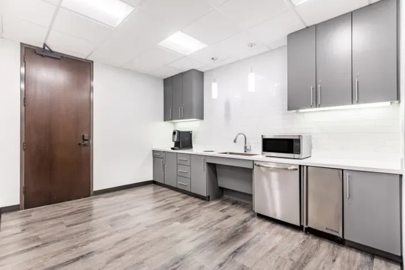 Image 7 of 1431 Greenway Drive, Irving