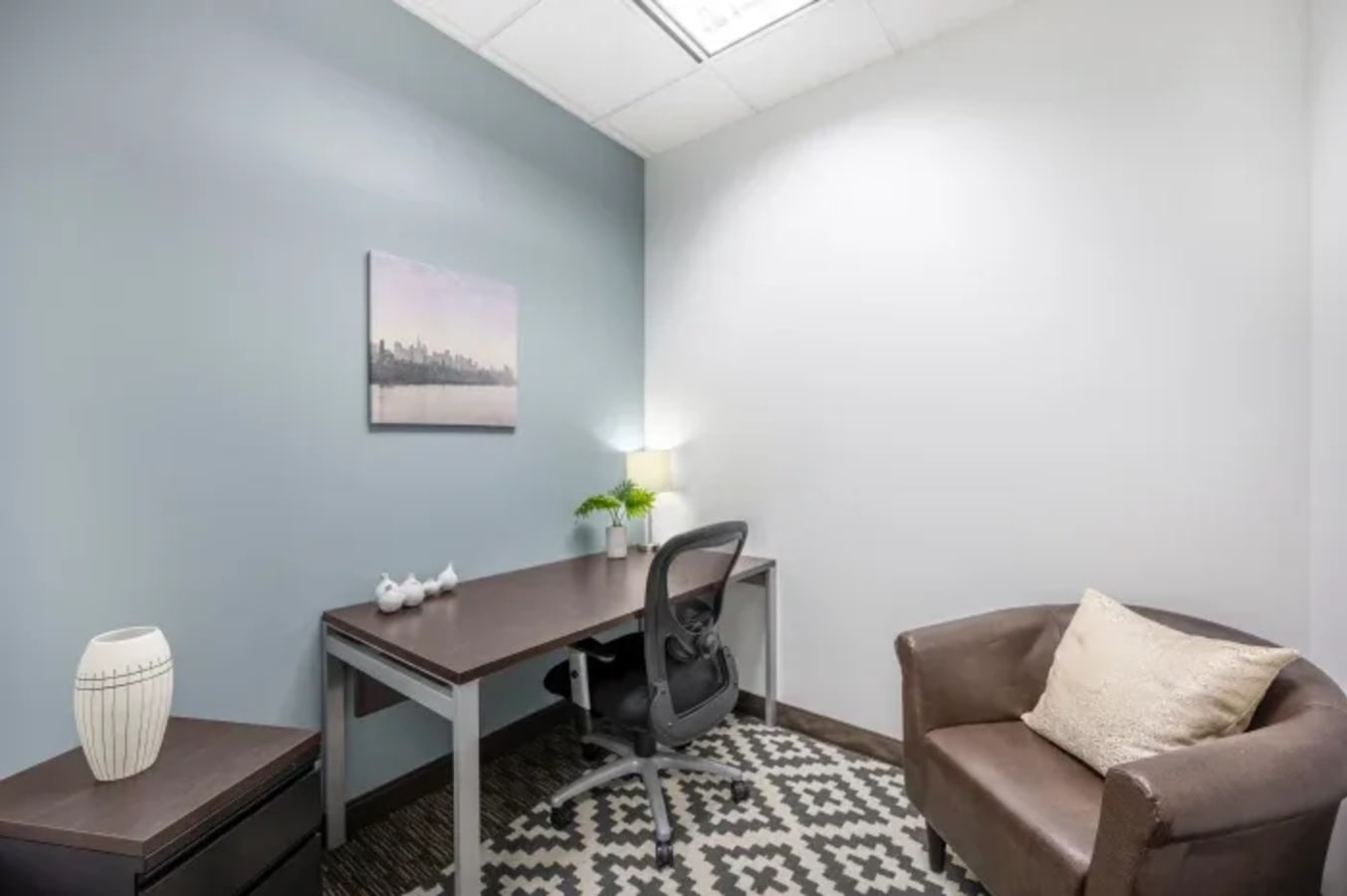 Image 2 of 860 Blue Gentian Road, Eagan