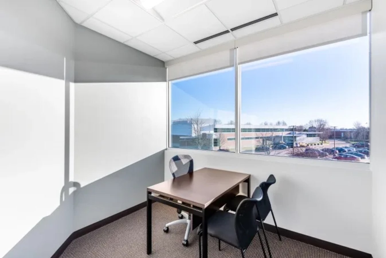 Image 6 of 4620 East 53rd Street, Davenport
