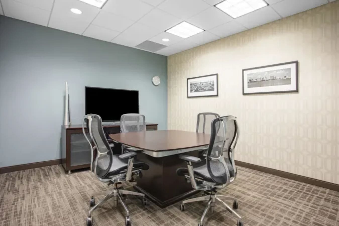 Image 4 of 2700 Patriot Boulevard, Glenview