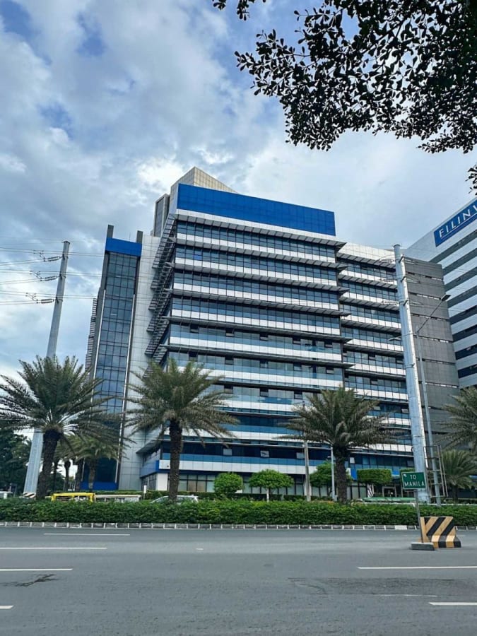 Modern coworking space on Filinvest Avenue; ideal for flexible work needs.