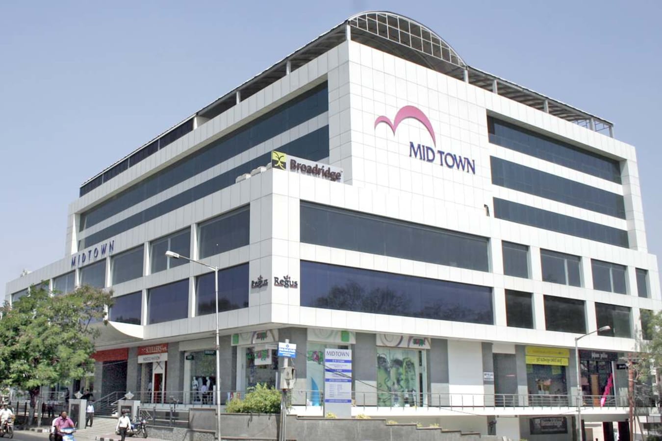 Modern coworking space in a vibrant location at Jalagam Vengala Rao Park, Banjara Hills.
