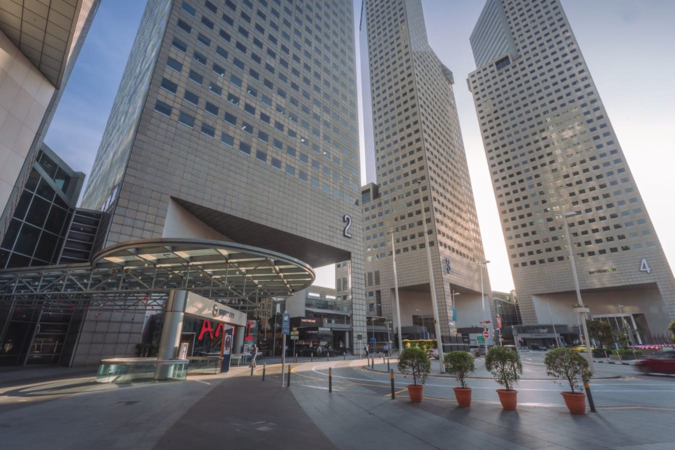 Image 14 of 9 Temasek Boulevard, Singapore