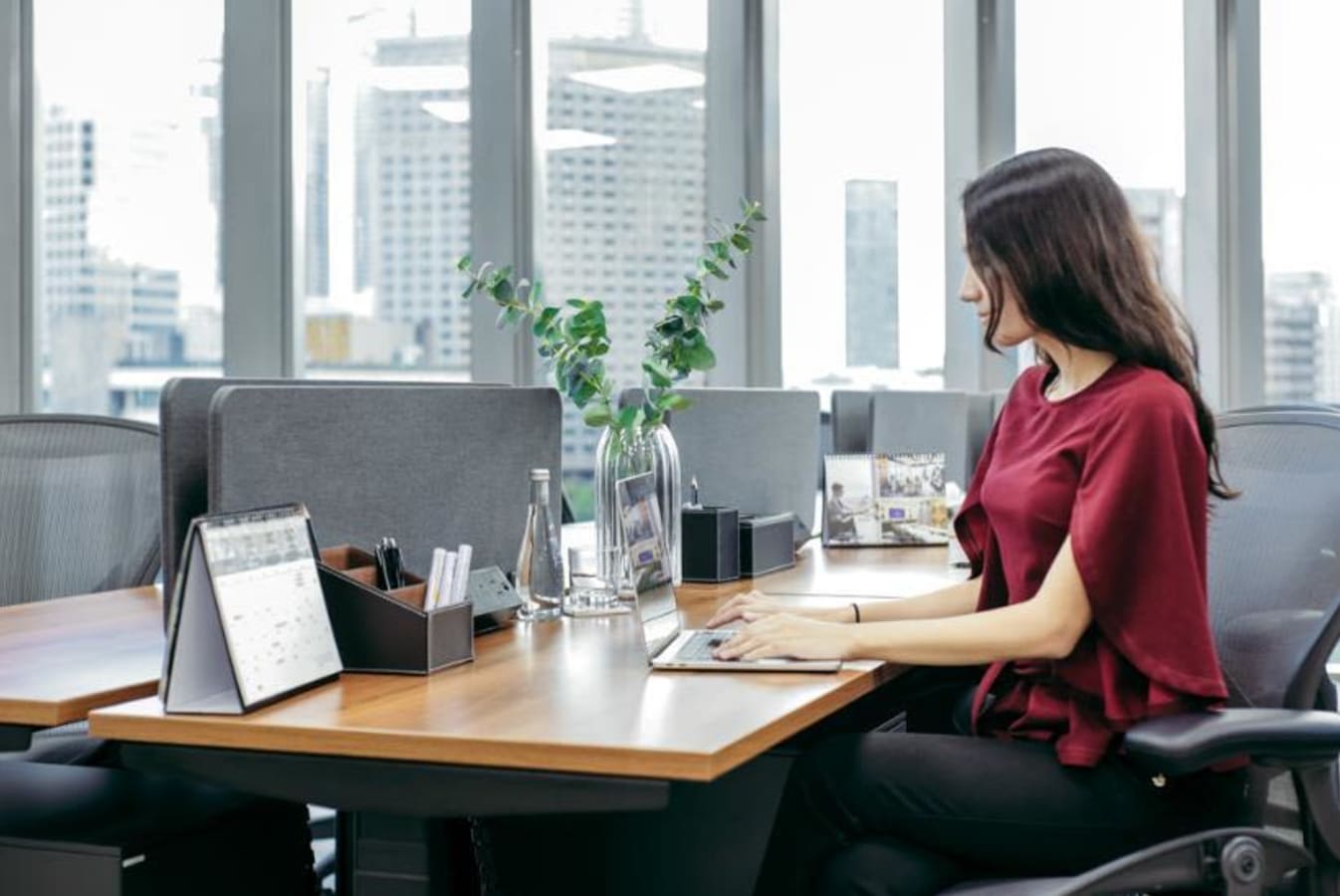 Bright coworking space in Makati City featuring modern desks and a vibrant atmosphere.