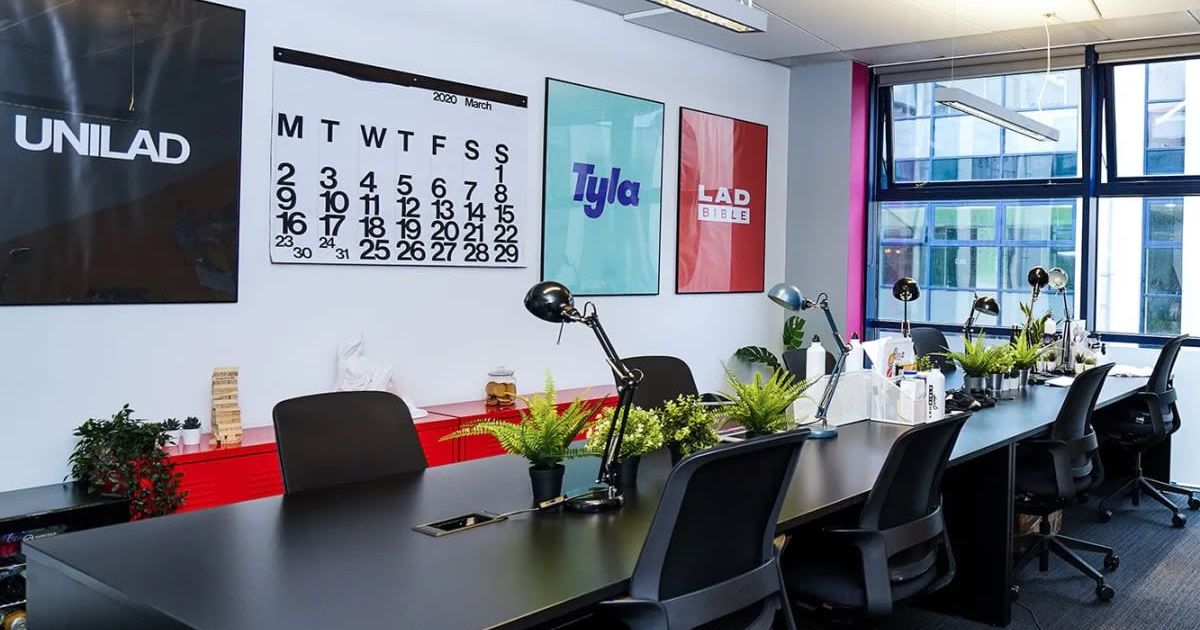 18 Coworking Desks in Dublin Docklands Rubberdesk