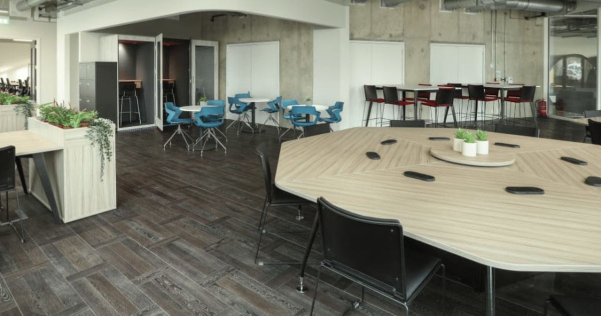 140 Office Spaces for Rent in Redbridge Rubberdesk