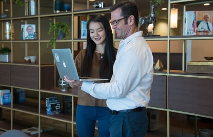 Collaborative 4 person external workspace