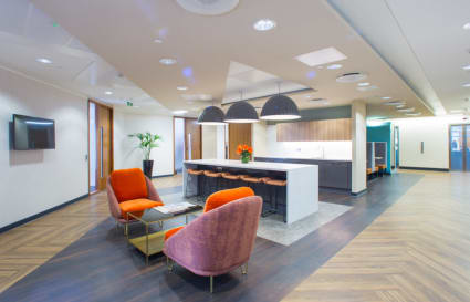 External Private Office for up to 12 People | 431 Sq. Ft.