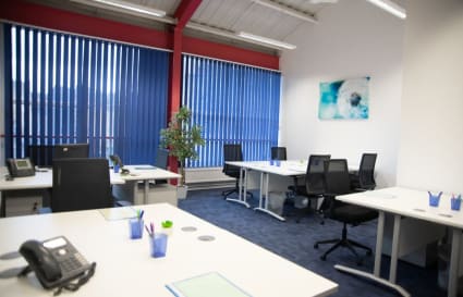 10 Person Private Office in London | 370 Sq. Ft.