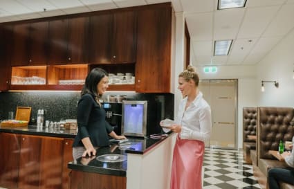 Internal Private Office for up to 5 People