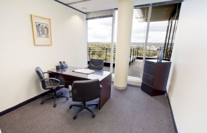 Internal Private Office for up to 5 People