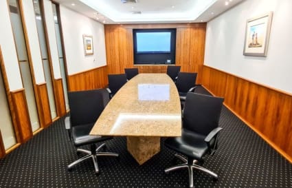 External 4 person office space with views
