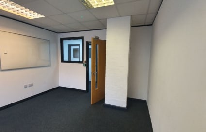 4 Person Office Available | 207 Sq. Ft.