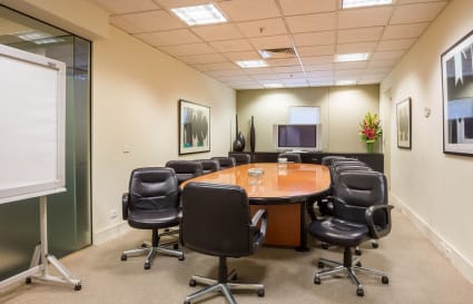 Office D1 - 1 Person External Private Office in Toorak