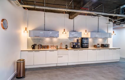 16 Person Private Office in London