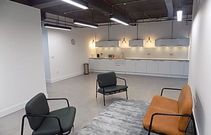 16 Person Private Office in London