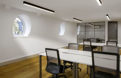 14 Person Managed Office Available with Meeting Room and 2 Phone Booths | 984 Sq. Ft.