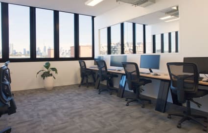 4 Person Private Office - Parking Onsite