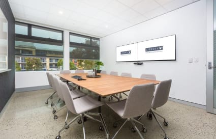 External private office for up to 7 people