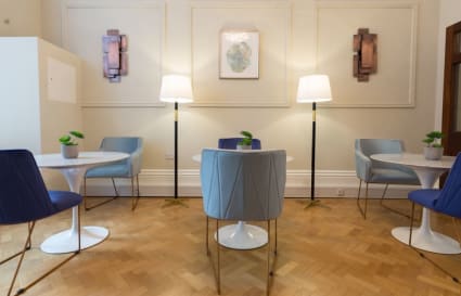 8 Person Private Office in London | 350 Sq. Ft.