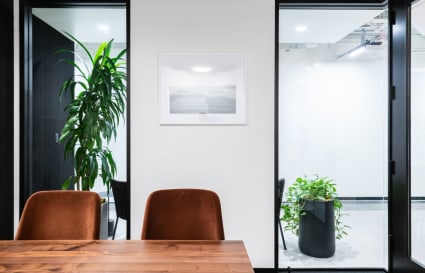 444 South Flower Street, Los Angeles