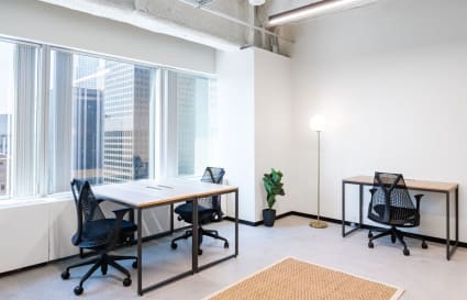 444 South Flower Street, Los Angeles