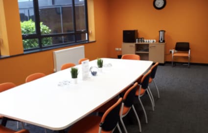 10 Person Private Office | 359 Sq. Ft.