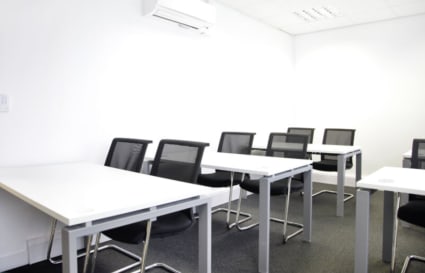 2  Person Office Space in Waltham Abbey | 102 sqft