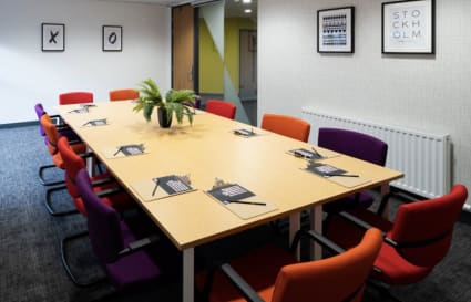 7 Person Office Space Available in Littlehampton | 261 Sq. Ft. 