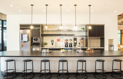 7700 Windrose, Plano