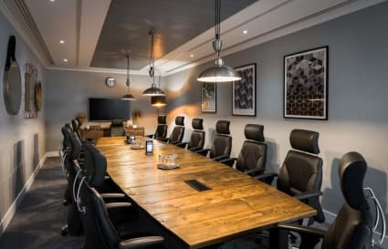 6 Person Office Available | 204 sqft