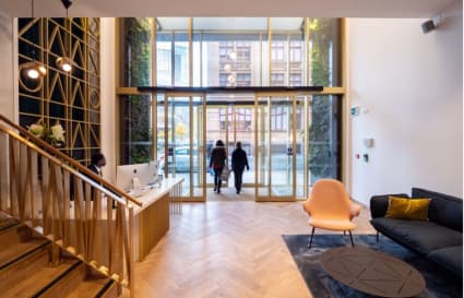 External Private Office for up to 6 People | 250 Sq. Ft.