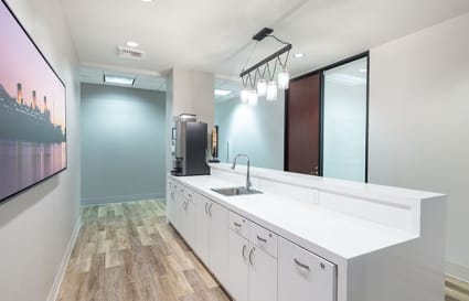 3780 Kilroy Airport Way, Long Beach
