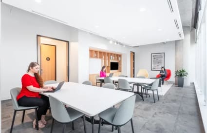 2550 Pacific Avenue, Dallas