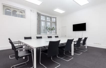 7 Person External Private Office