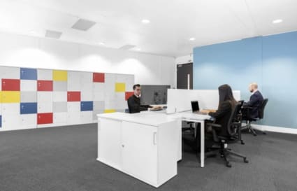 40 Person External Private Office with Meeting Room in London