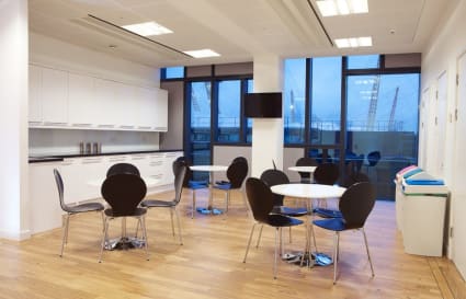6 Person External Private Office in London | 220 Sq. Ft.