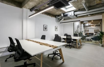 14 Person Private Office in London | 495 Sq. Ft.