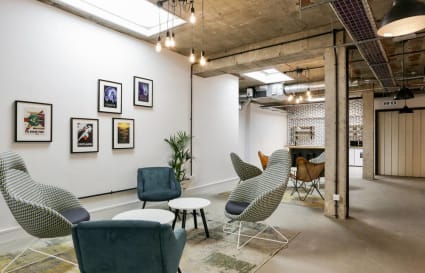14 Person Private Office in London | 495 Sq. Ft.