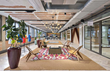 Private Space for up to 61 people | 6,114 sq.ft.